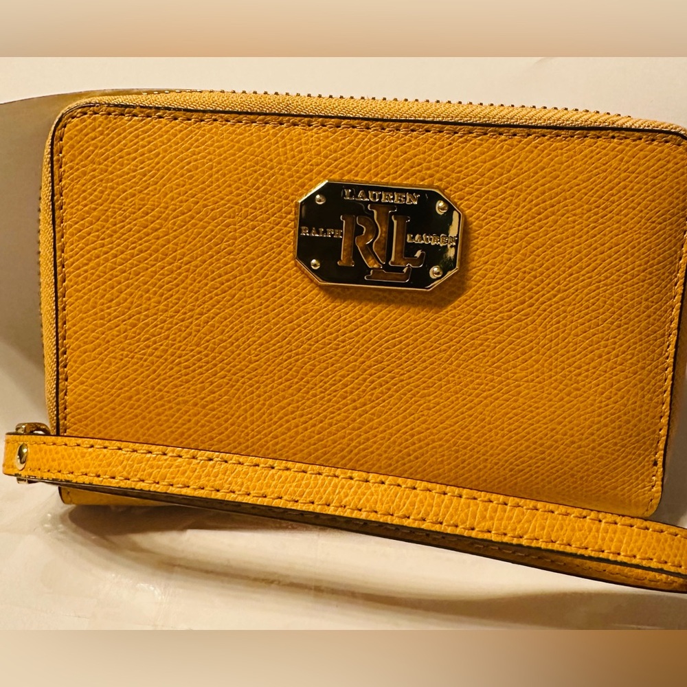 Vintage Lauren Ralph Lauren Yellow Leather Wristlet Wallet – Gold Tone Logo